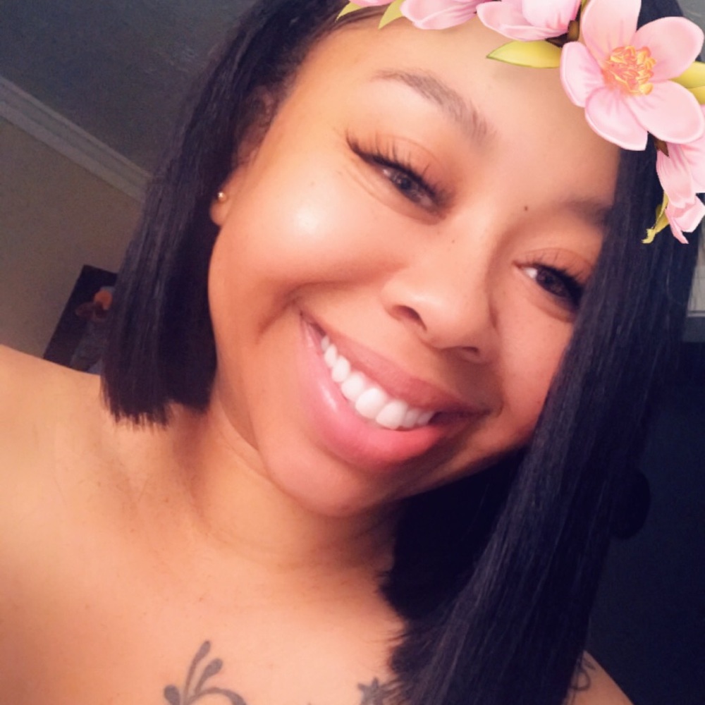 Meet your Posher, Mia